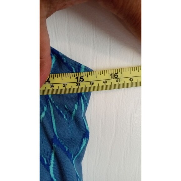 The North Face blue textured cross back lined inner active tank - Picture 6 of 6